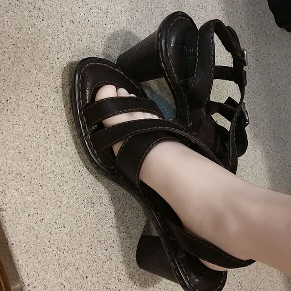 👍 Born Strappy Heels Sizel 9 /40.5 Brown.    A6 - Picture 3 of 3